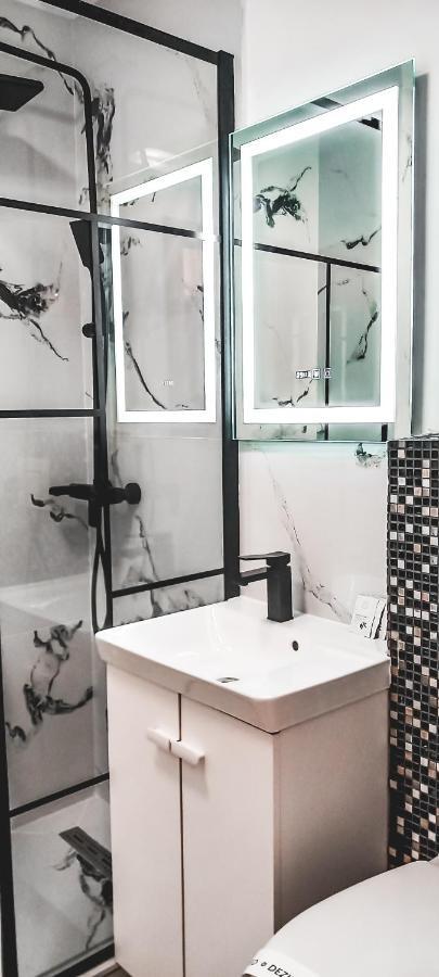 Sun Plaza Oasis With Self Check In And Fast Wifi Apartment Bucureşti Ngoại thất bức ảnh